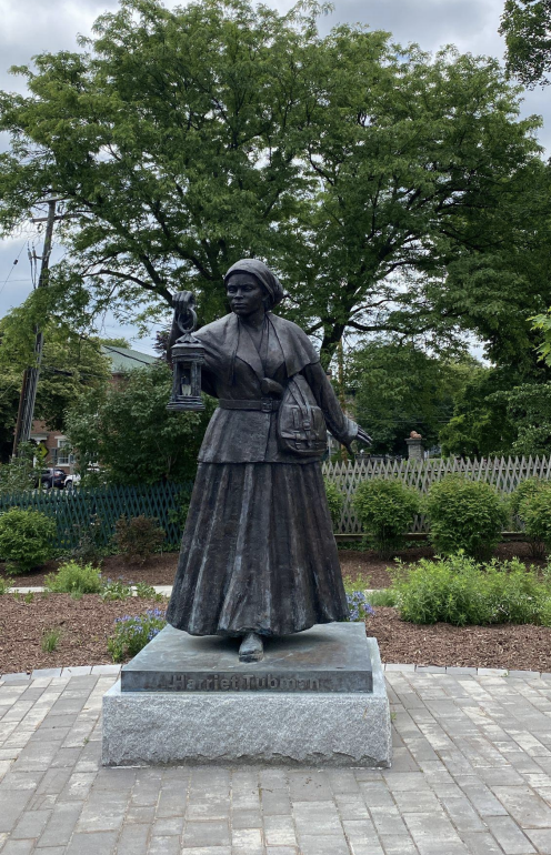 A statue of Harriet Tubman outside of the New York State Equal Rights Heritage Center